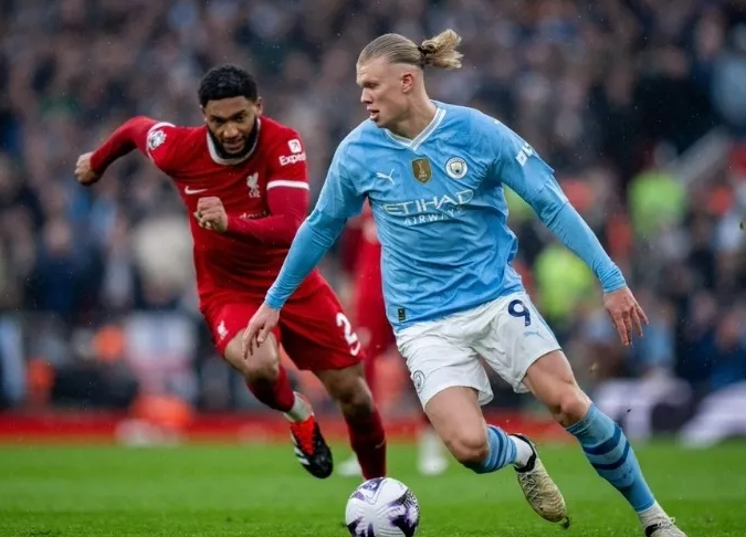 九游电脑版辅助-Faker与60激战G2分钟，夺冠胜负难料！，哈兰德焦点对战引发球迷热议的简单介绍-九游电脑版辅助