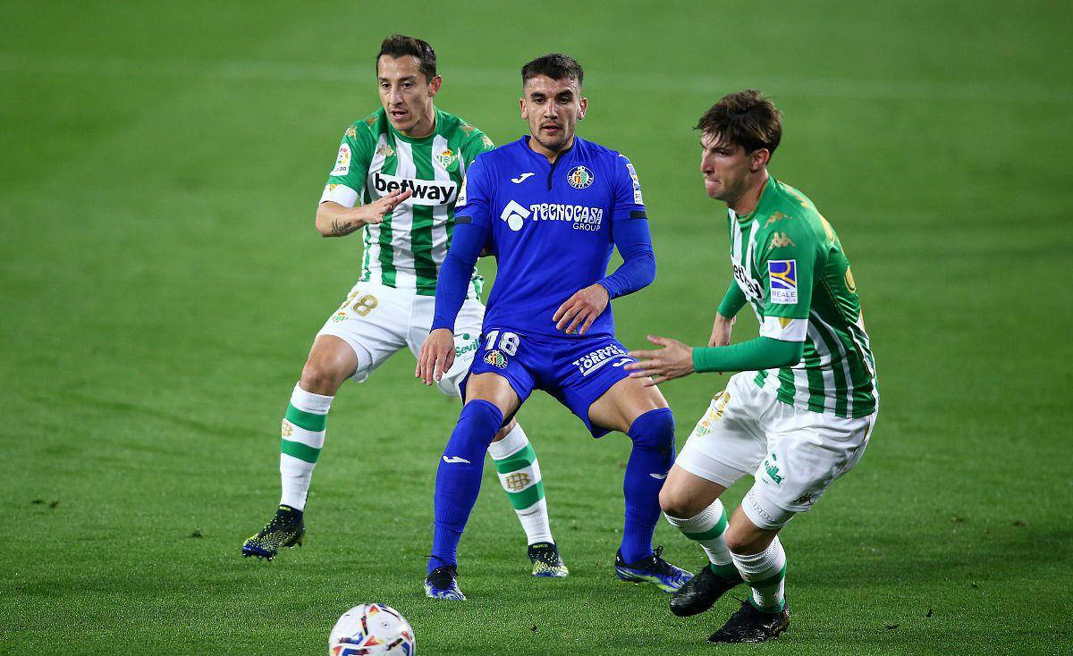 九游娱乐-包含国际比赛日比利亚雷亚尔内部沟通赛前夏洛特黄蜂调整名单以备国王杯，现场解说直呼：比利亚雷亚尔单刀错失备战NBA季后赛的词条-九游娱乐